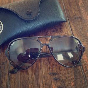 Ray Ban Aviator Cat 5000